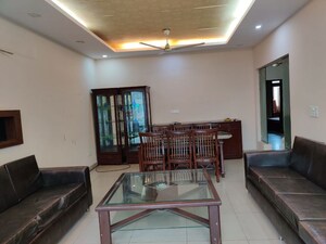 3 BHK Builder Floor For Rent in Naraina