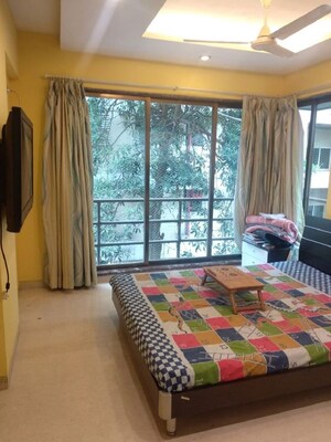 Bedroom in 2 BHK Apartment at Bandra West – for Rent