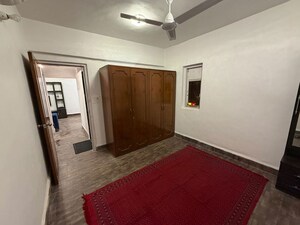 Bedroom in 1 BHK Apartment at Bandra West – for Rent
