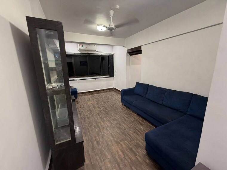 Living Room, bandra west 1 Bedroom 500 Sq.Ft. Apartment In Bandra West Mumbai 10570421