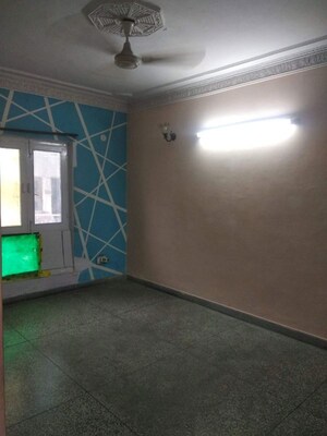 Room in 2 BHK Independent House at Old Washermanpet – for Sale