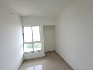 Room in 2 BHK Apartment at Puranik City Reserva, Ghodbunder Road – for Rent