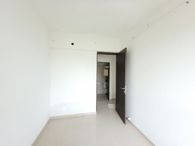Room, puranik-city-reserva 2 Bedroom 750 Sq.Ft. Apartment In Ghodbunder Road Thane 10570443