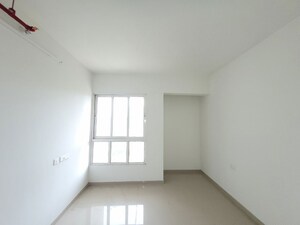 Room in 2 BHK Apartment at Puranik City Reserva, Ghodbunder Road – for Rent