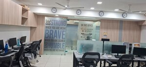  Office Space For Rent in Navrangpura
