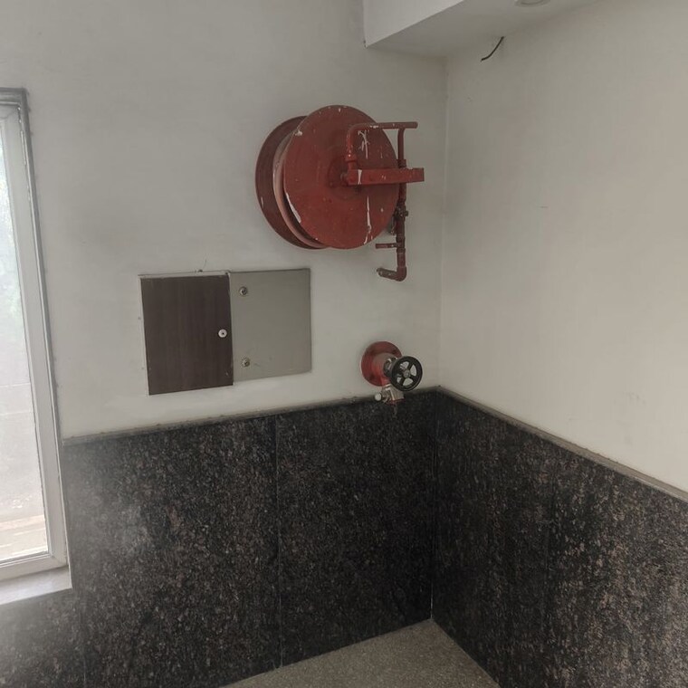 Bathroom, sector 128 6+ Bedroom 10400 Sq.Mt. Penthouse In Sector 128 Noida 10570456
