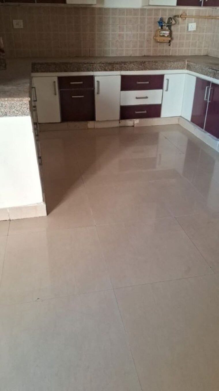 Kitchen, supertech-czar-suites 3 Bedroom 1875 Sq.Ft. Apartment In Omicron I Greater Noida Greater Noida 10570487