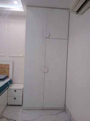 Bathroom in 2 BHK Builder Floor at Dlf City Phase 3 – for Rent