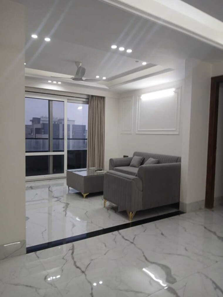Living Room, dlf city phase 3 2 Bedroom 250 Sq.Yd. Builder Floor In Dlf City Phase 3 Gurgaon 10570498