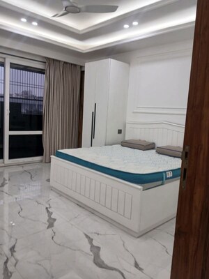 Balcony in 2 BHK Builder Floor at Dlf City Phase 3 – for Rent