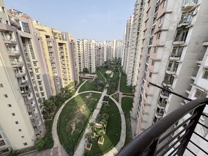 2.5 BHK Apartment – Exterior View View at Supertech Czar Suites, Omicron I Greater Noida - for Rent