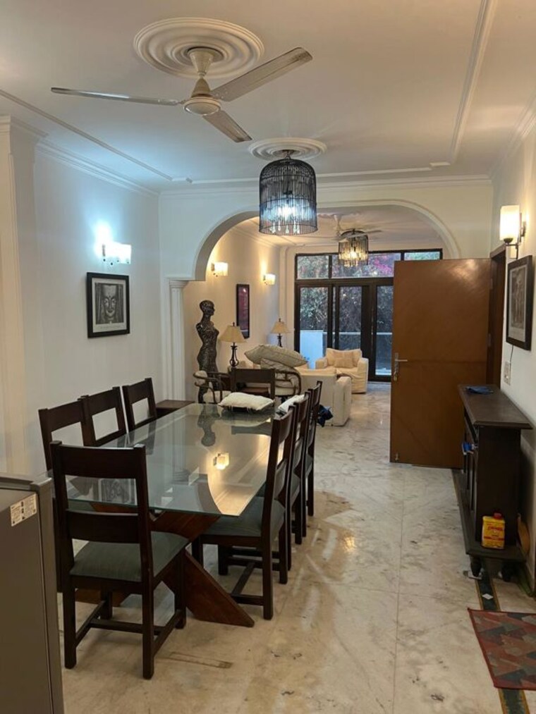 Gym, dlf phase i 4 Bedroom 500 Sq.Yd. Builder Floor In Dlf Phase I Gurgaon 10570522