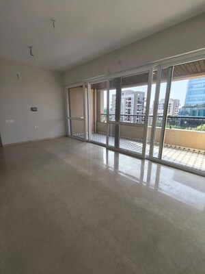 Room in 2 BHK Apartment at Paranjape Crystal Garden, Baner – for Rent