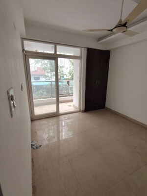 Room in 4 BHK Builder Floor at Vasundhara Pride, Vasundhara Sector 16 – for Sale