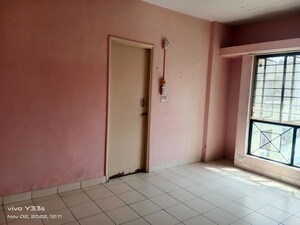 Bedroom in 2 BHK Apartment at Dahanukar Colony – for Rent