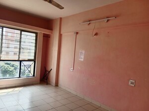 Bedroom in 2 BHK Apartment at Dahanukar Colony – for Rent