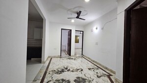 Room in 3 BHK Builder Floor at Saket – for Rent