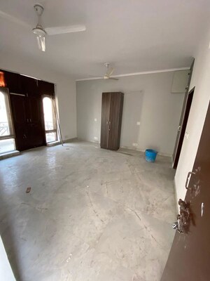 Room in 2 BHK Independent House at Sector 22 – for Rent