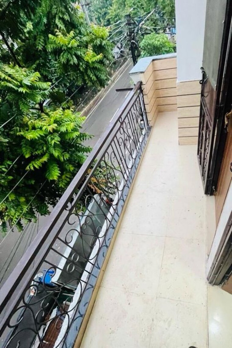 Balcony, niti khand i 2 Bedroom 950 Sq.Ft. Builder Floor In Niti Khand I Ghaziabad 10569437