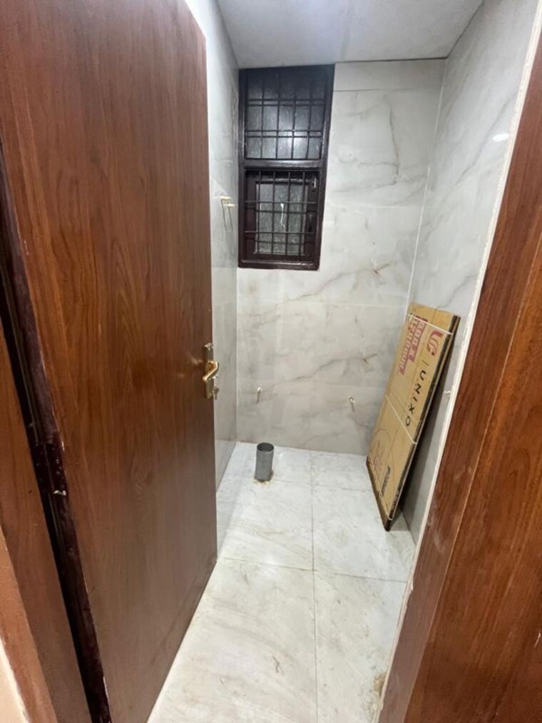 Bathroom, niti khand i 2 Bedroom 950 Sq.Ft. Builder Floor In Niti Khand I Ghaziabad 10569437