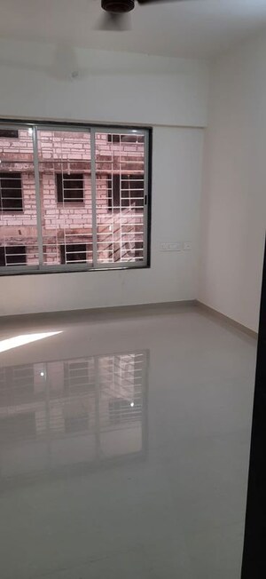 Room in 1 BHK Apartment at Sai Siddhi Tower, Ghatkopar East – for Rent