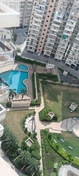 2.5 BHK Apartment – Exterior View View at Supertech Ecociti, Sector 137 - for Rent
