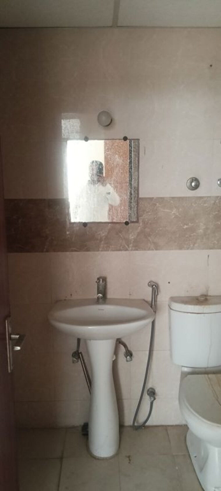 Bathroom, supertech-ecociti 2.5 Bedroom 1295 Sq.Ft. Apartment In Sector 137 Noida 10570563