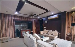 3 BHK Penthouse For Rent in VIP Road