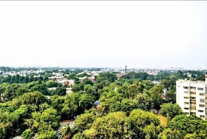 4 BHK Penthouse – Garden View at Hauz Khas - for Sale
