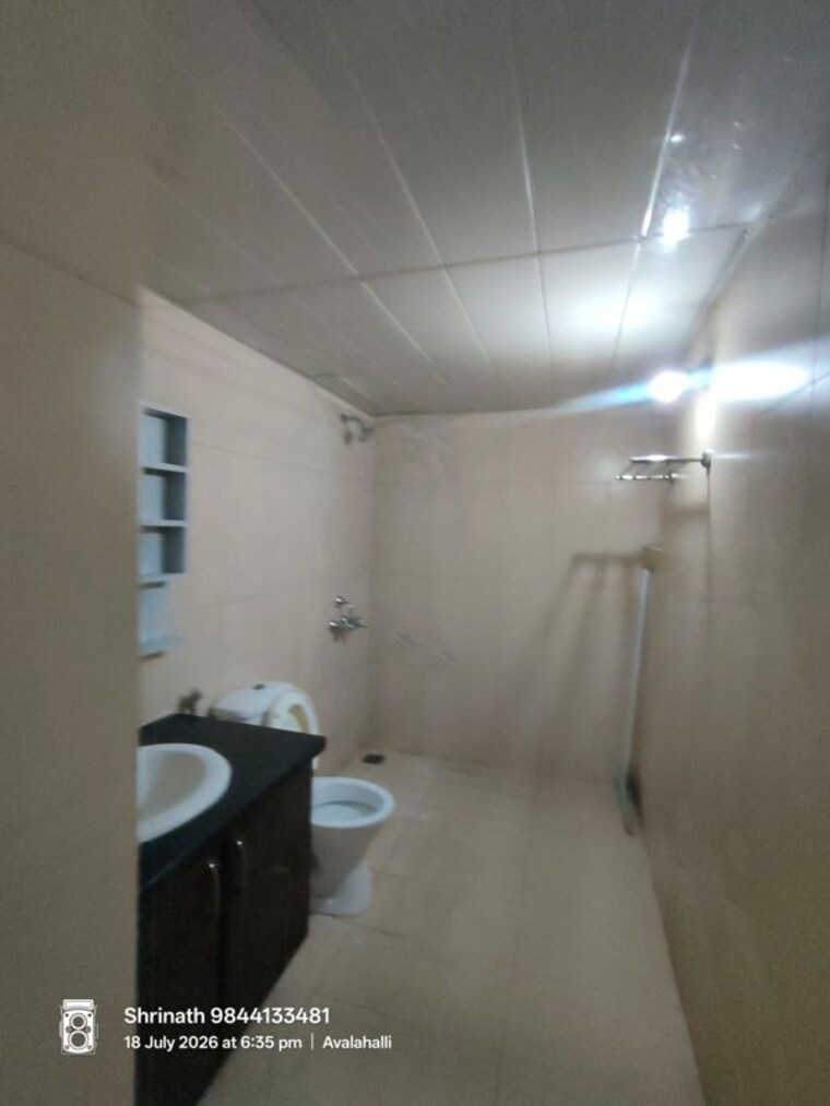 Bathroom, prestige-royale-gardens 2 Bedroom 1304 Sq.Ft. Apartment In Doddaballapur Road Bangalore 10570585