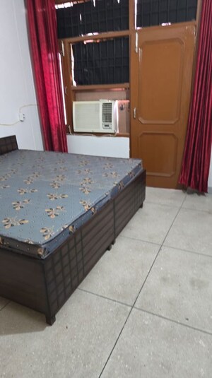 1 RK Builder Floor For Rent in Mansa Devi