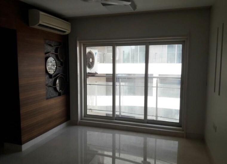 Room, khar west 3 Bedroom 2400 Sq.Ft. Apartment In Khar West Mumbai 10570607