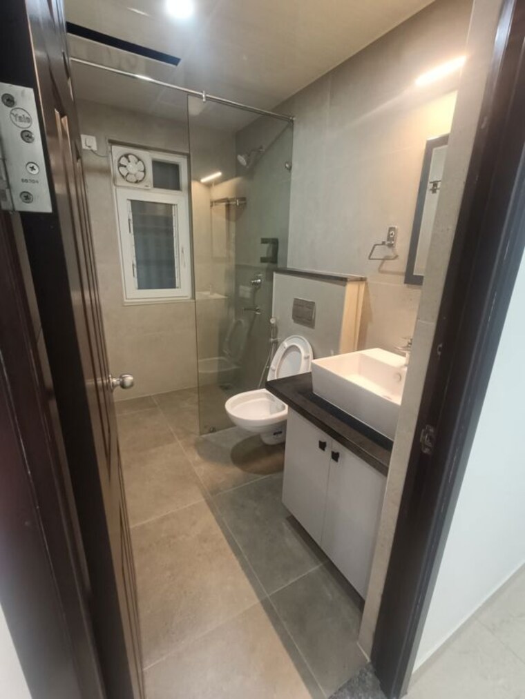 Bathroom, capstone-life-flowing-tree 3 Bedroom 1530 Sq.Ft. Apartment In Allalasandra Bangalore 10570599