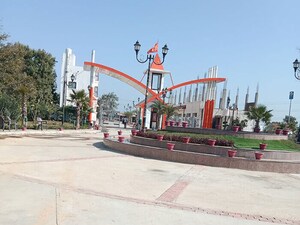  Plot – Exterior View View at Chhata - for Sale