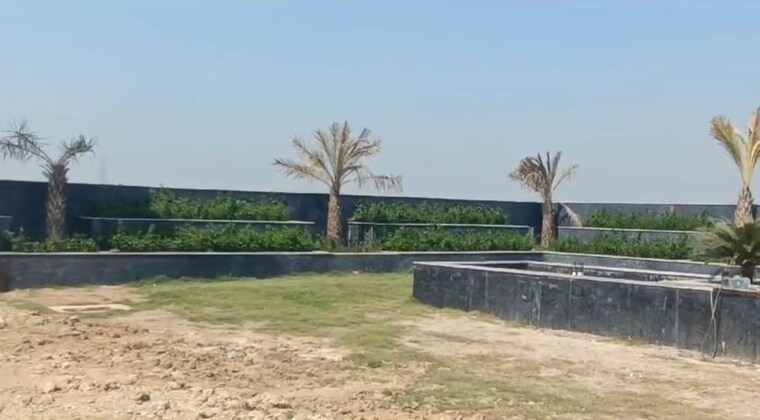 undefined, chhata  100 Sq.Yd. Plot In Chhata Vrindavan 10570544