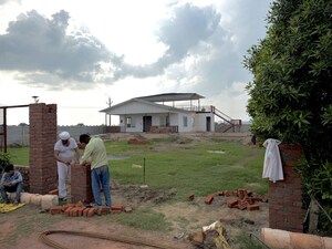  Plot – Exterior View View at Sector 22d Yamuna Expressway - for Sale