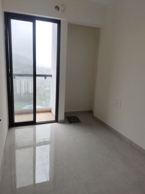 Room in 2 BHK Apartment at Pokhran Road No One – for Sale