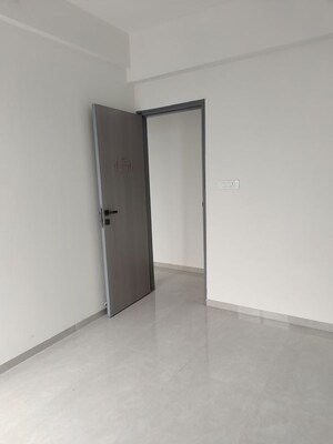 Room in 2 BHK Apartment at Pokhran Road No One – for Sale