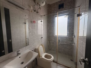 Bathroom in 3 BHK Builder Floor at Sector 21 – for Rent