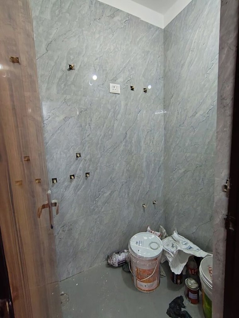 Bathroom, vasundhara sector 3 2 Bedroom 850 Sq.Ft. Apartment In Vasundhara Sector 3 Ghaziabad 10570624