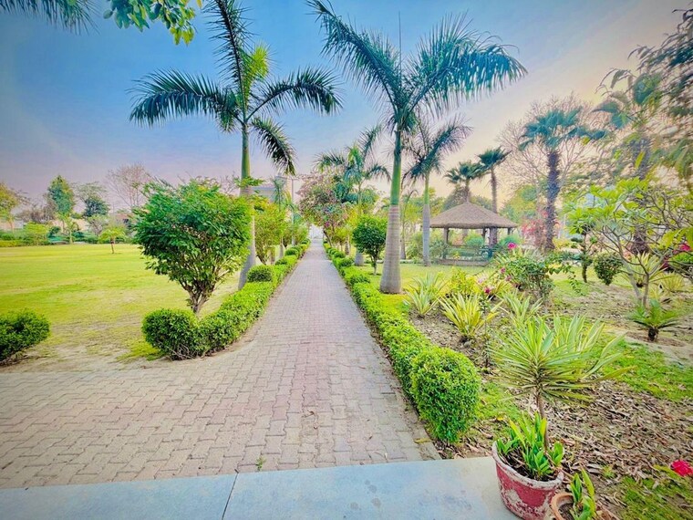 Garden, zestha-bhagirath-vihar-residency  200 Sq.Yd. Plot In Sector 27 Yamuna Expressway Greater Noida 10570672