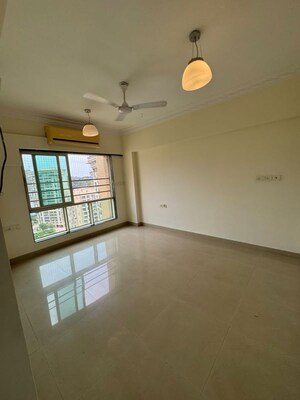 Room in 4 BHK Apartment at Yarrow Yucca Vinca, Chandivali – for Rent
