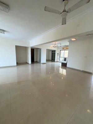 Room in 4 BHK Apartment at Yarrow Yucca Vinca, Chandivali – for Rent