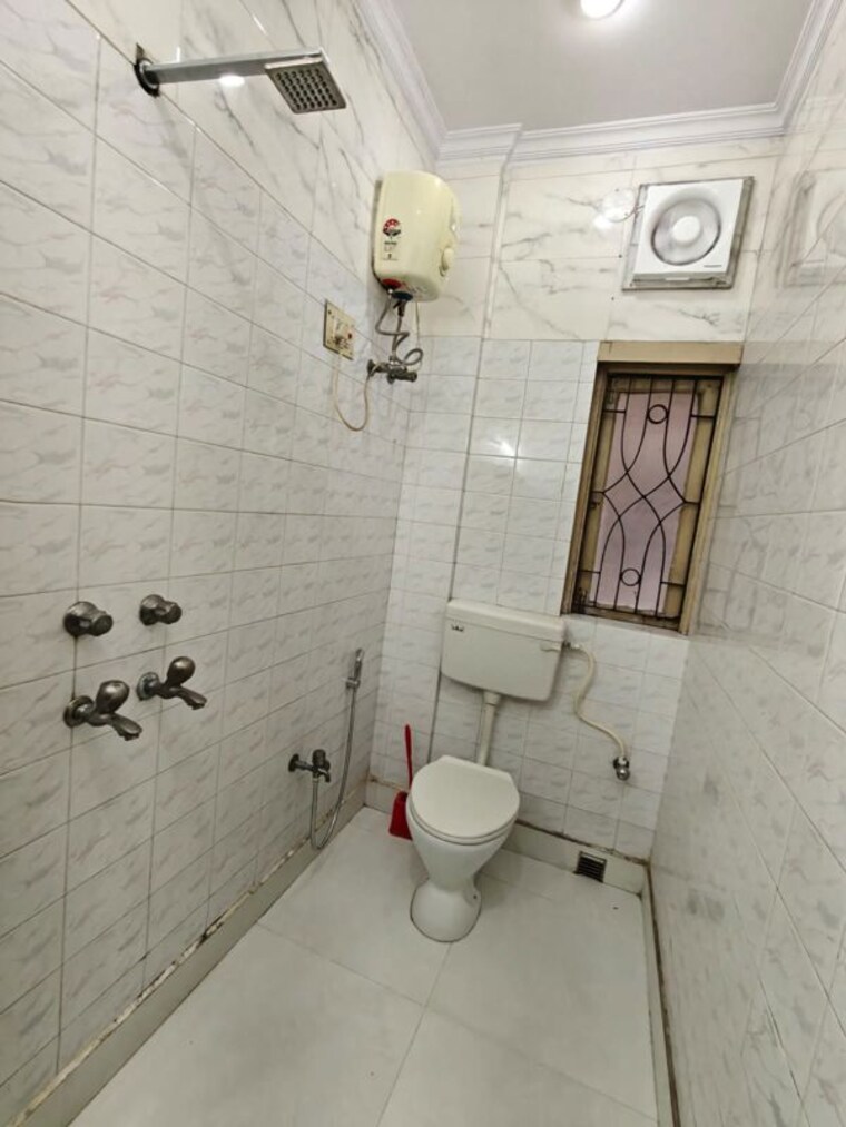 Bathroom, new town 3 Bedroom 1100 Sq.Ft. Builder Floor In New Town Kolkata 10570685