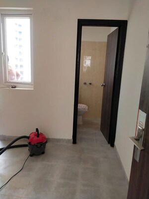 Room in 3.5 BHK Apartment at Orris Aster Court Premier, Sector 85 – for Sale