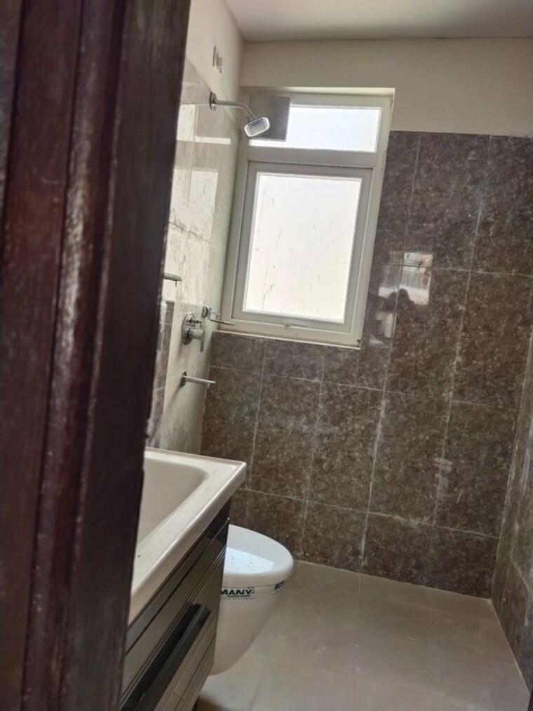 Bathroom, orris-aster-court-premier 3.5 Bedroom 2120 Sq.Ft. Apartment In Sector 85 Gurgaon 10570661