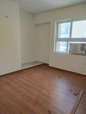 Room in 3.5 BHK Apartment at Orris Aster Court Premier, Sector 85 – for Sale