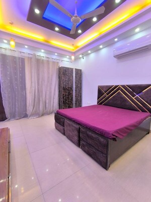 Bedroom in 1 BHK Builder Floor at Sector 57 – for Rent