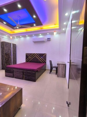Bedroom in 1 BHK Builder Floor at Sector 57 – for Rent