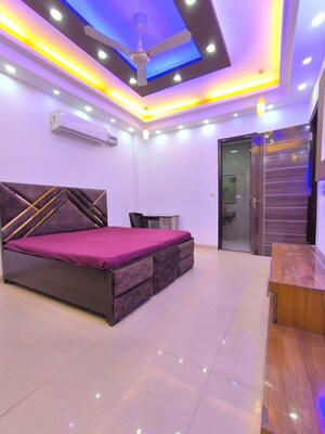Bedroom in 1 BHK Builder Floor at Sector 57 – for Rent